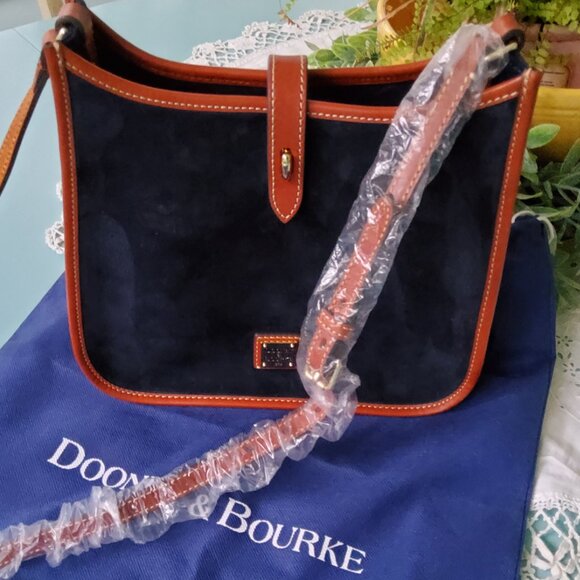 Brand New Dooney & Bourke Messenger Crossbody in Navy Suede - Picture 1 of 6